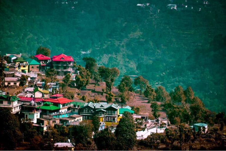 Top 5 Hidden Gems of Kashmir: Off-the-Beaten-Path Destinations