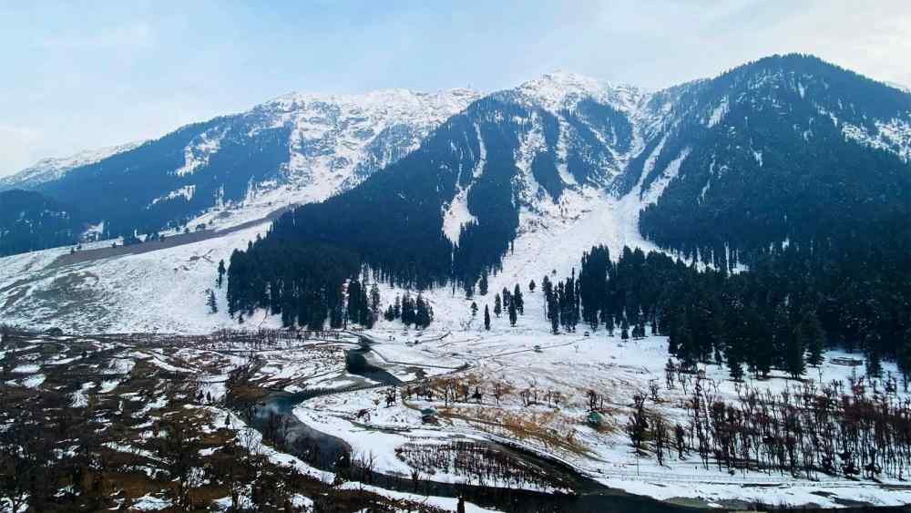 kashmir deepanshu nayak 1 1